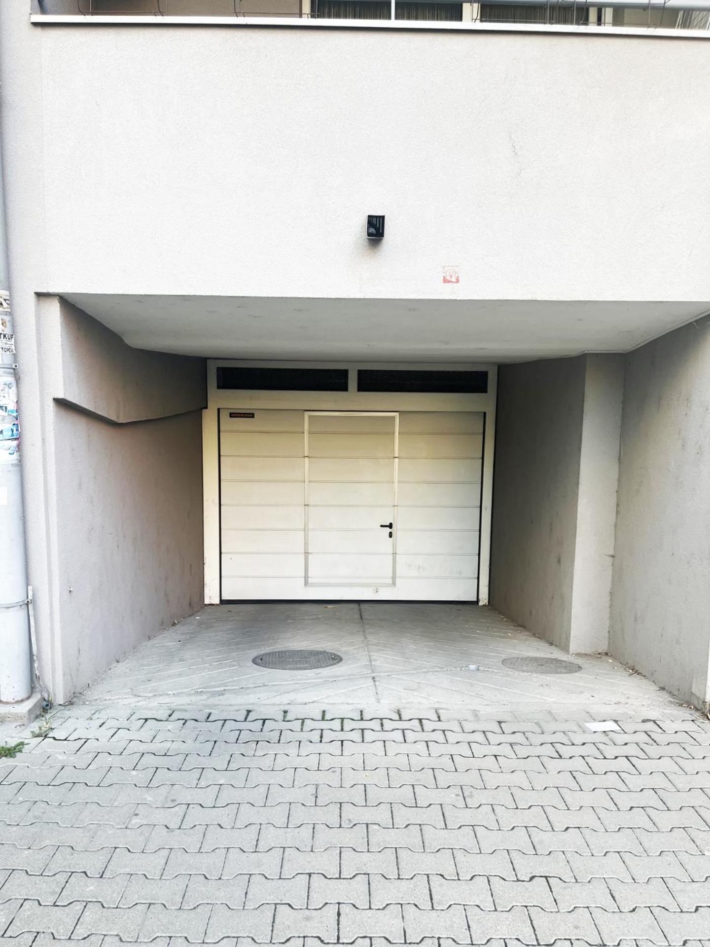 Apartment Vera With Free Garage Novi Sad Exteriér fotografie